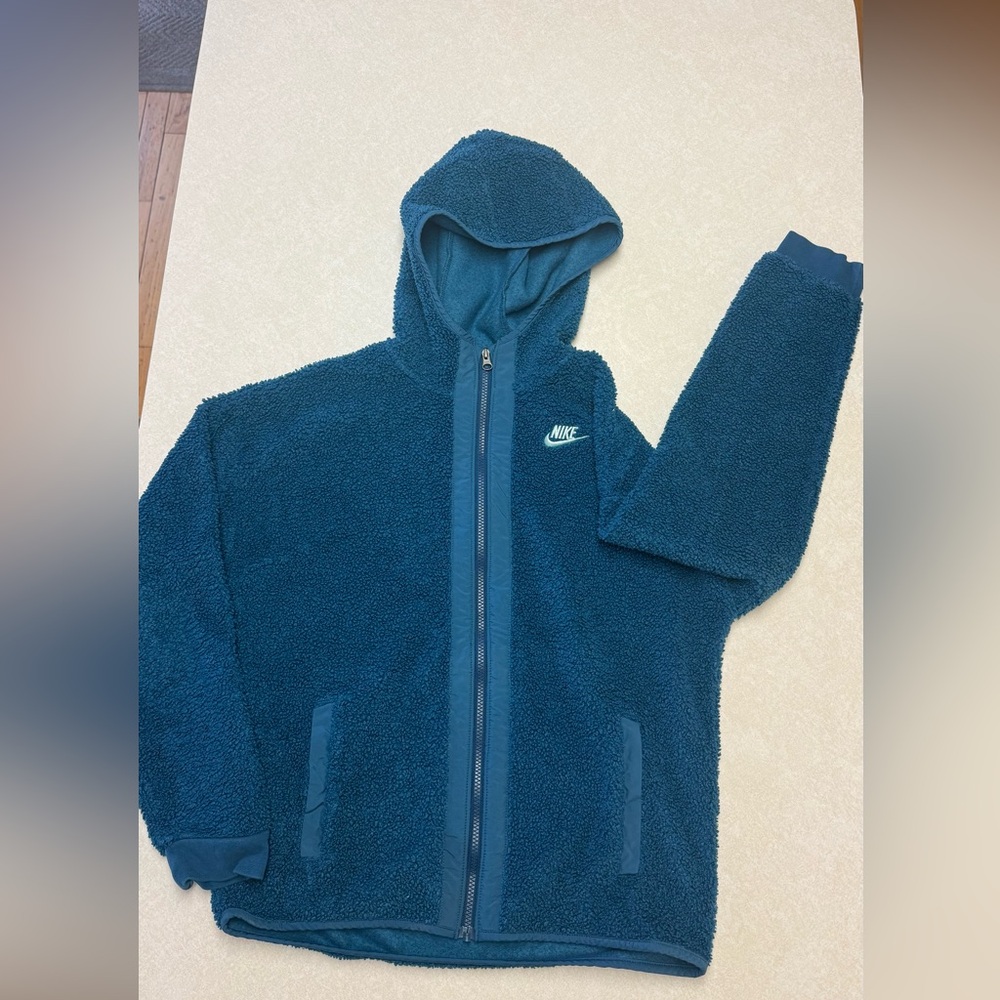 Nike Sherpa Fleece Zip-Up Hoodie – Adult XL (Unisex)